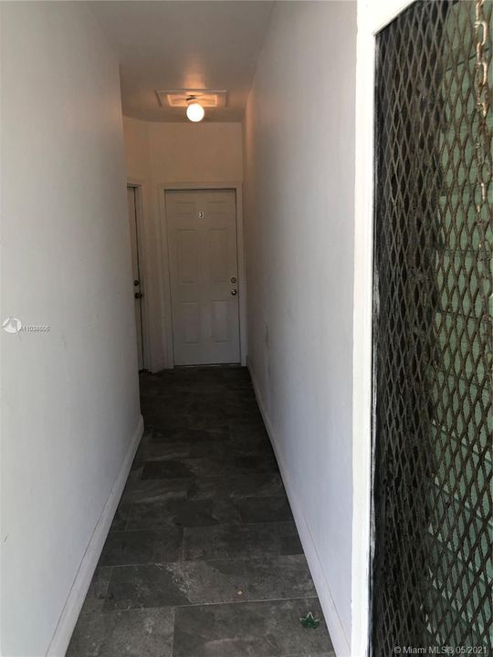 Recently Rented: $1,150 (1 beds, 1 baths, 3000 Square Feet)