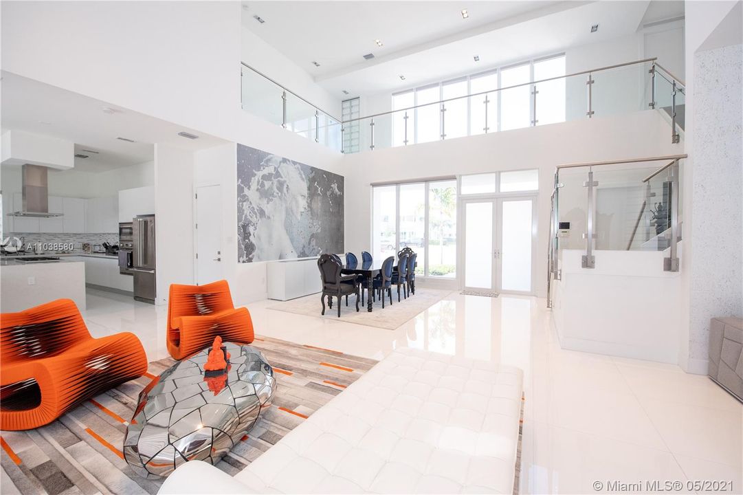 Recently Sold: $1,489,000 (5 beds, 5 baths, 4128 Square Feet)