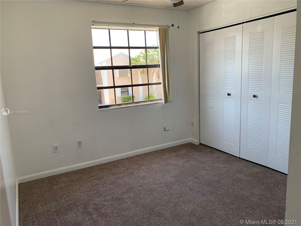 Recently Rented: $1,100 (2 beds, 1 baths, 863 Square Feet)