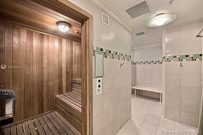 最近租的: $3,400 (1 贝兹, 1 浴室, 820 平方英尺)