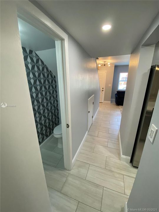 Recently Sold: $284,900 (2 beds, 2 baths, 1091 Square Feet)