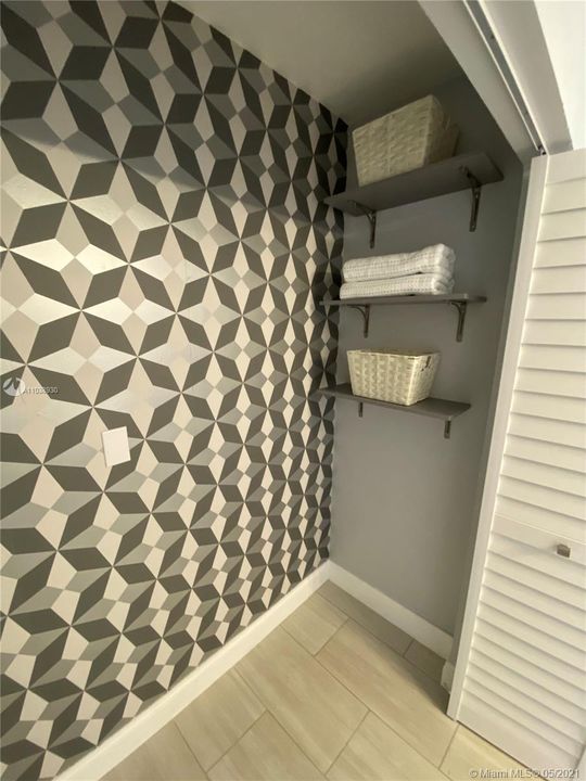 Recently Sold: $284,900 (2 beds, 2 baths, 1091 Square Feet)