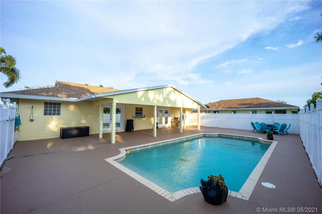 Patio, pool and covered area