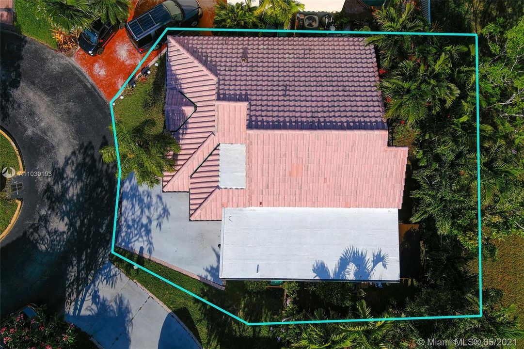 Recently Sold: $367,000 (3 beds, 2 baths, 1282 Square Feet)