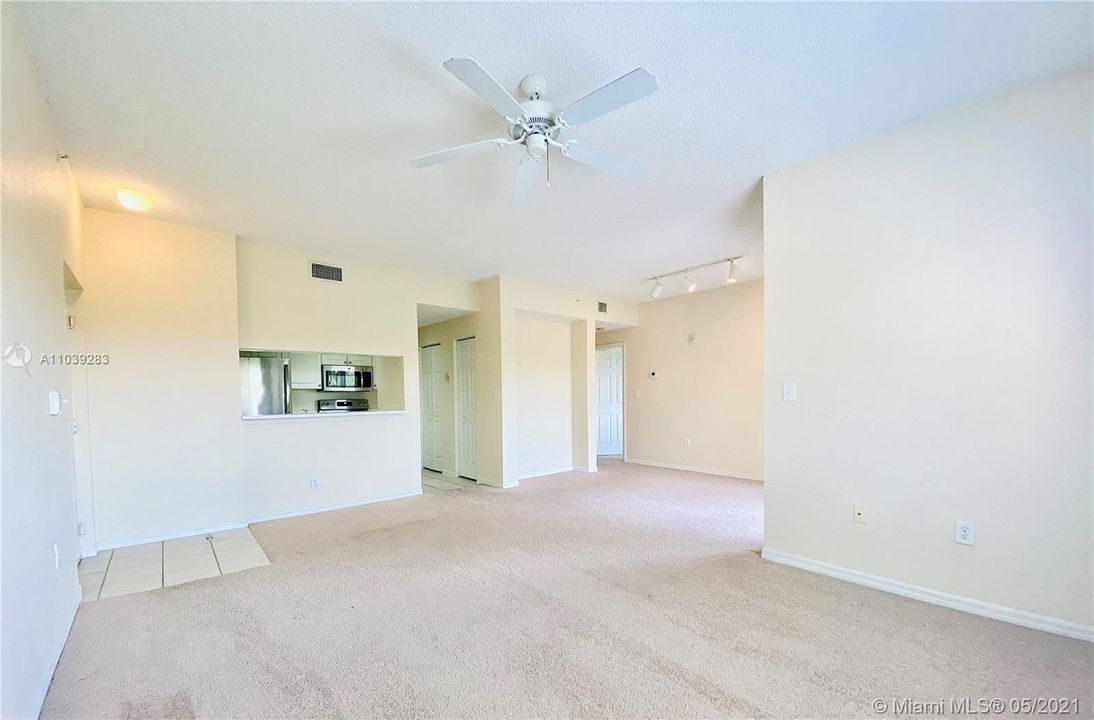 Recently Rented: $1,500 (1 beds, 1 baths, 833 Square Feet)