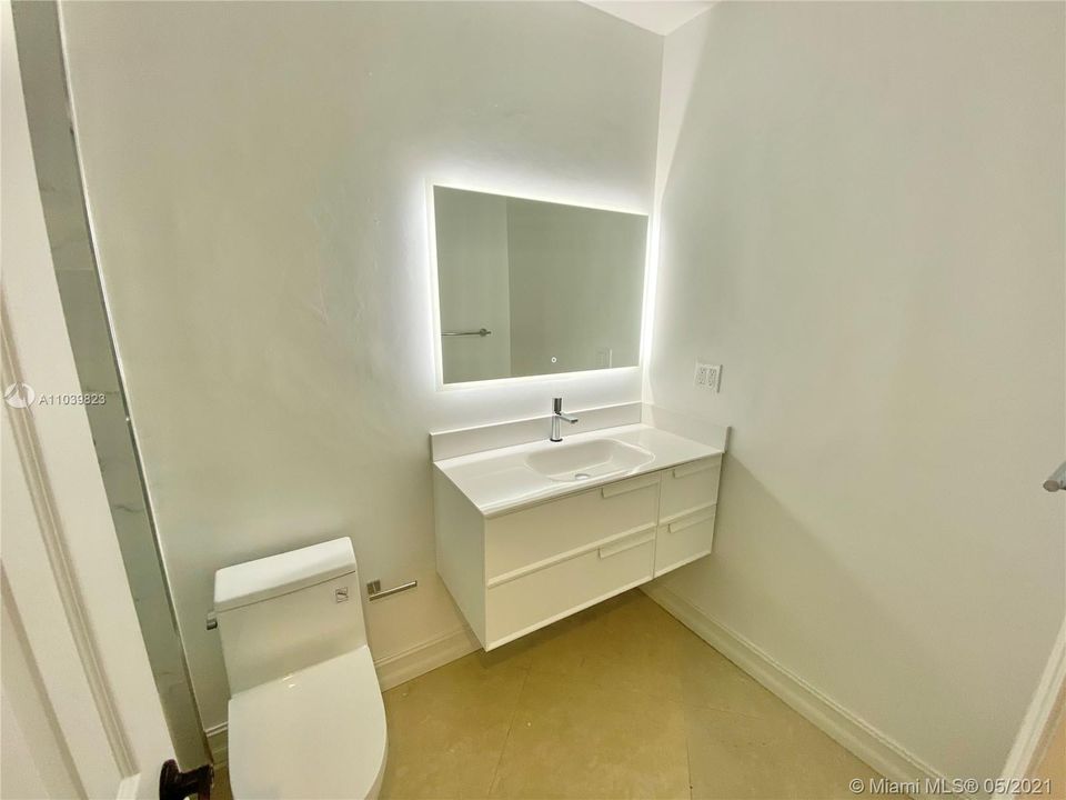 Недавно продано: $1,220,000 (5 спален, 3 ванн, 3353 Квадратных фут)