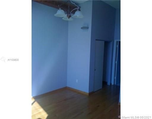Recently Rented: $2,150 (1 beds, 1 baths, 815 Square Feet)