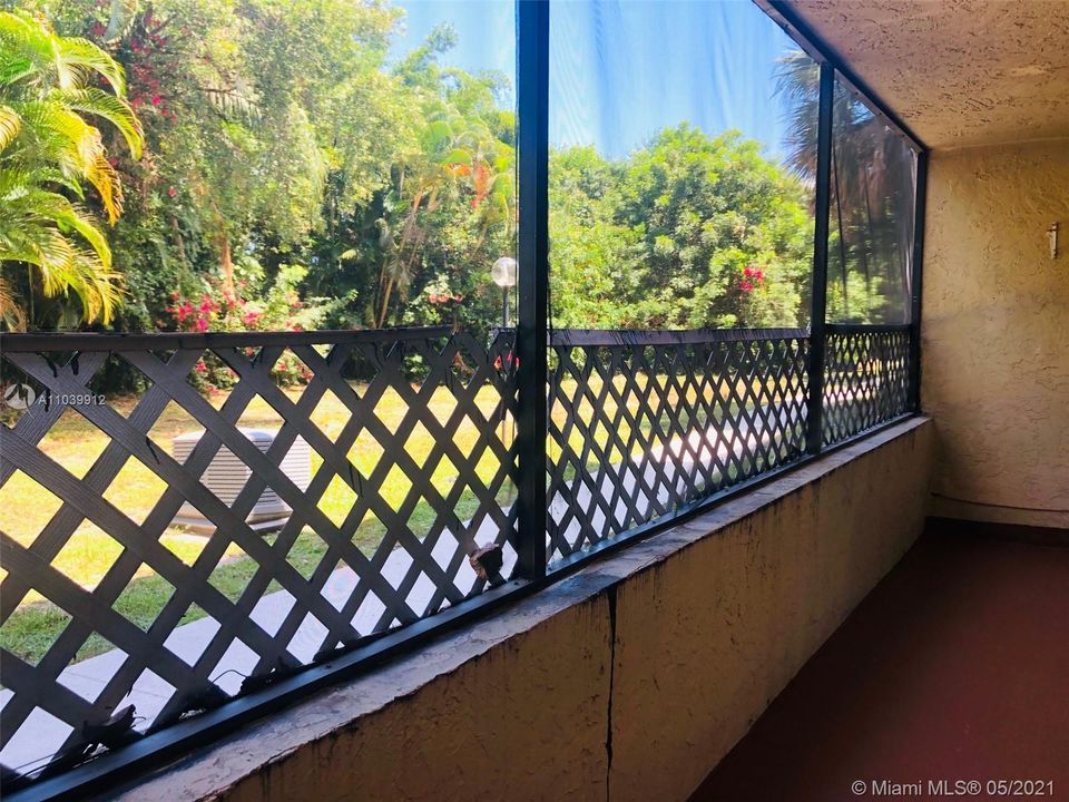 Recently Rented: $1,100 (1 beds, 1 baths, 775 Square Feet)