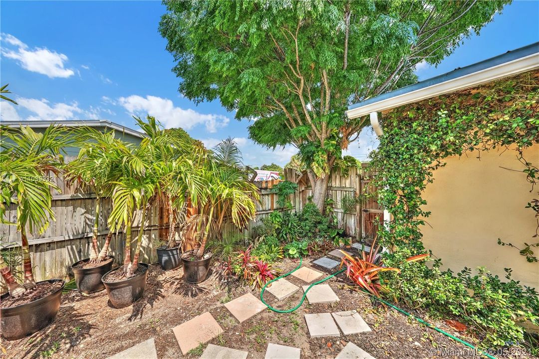 1678 NE Sunview Terrace_Jensen Beach_Fl_Backyard 11