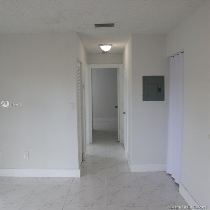 Недавно продано: $160,000 (2 спален, 2 ванн, 816 Квадратных фут)