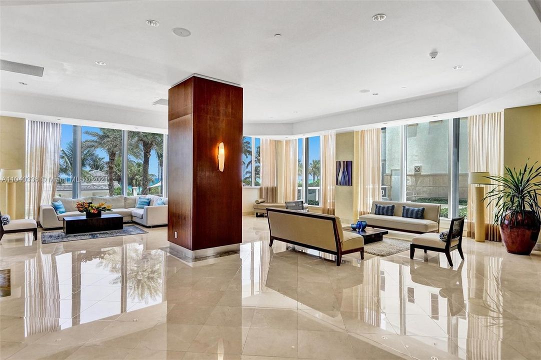 Recently Sold: $1,750,000 (2 beds, 2 baths, 1530 Square Feet)