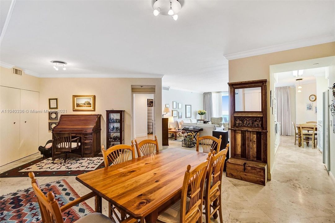 Recently Sold: $1,750,000 (2 beds, 2 baths, 1530 Square Feet)