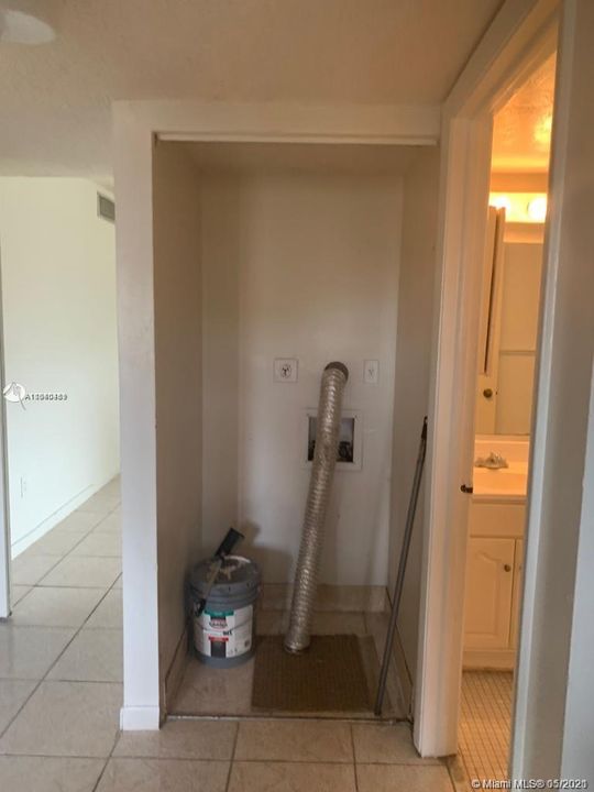 Recientemente alquilado: $1,400 (2 camas, 2 baños, 1000 Pies cuadrados)