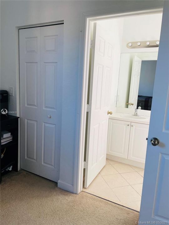 Недавно арендовано: $1,900 (3 спален, 3 ванн, 1459 Квадратных фут)