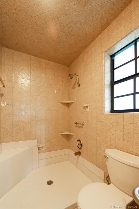 最近租的: $5,500 (3 贝兹, 2 浴室, 2896 平方英尺)