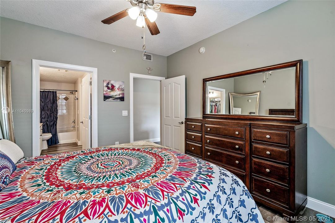 Master bedroom with en suite full bath, linen closet and walk in closet.