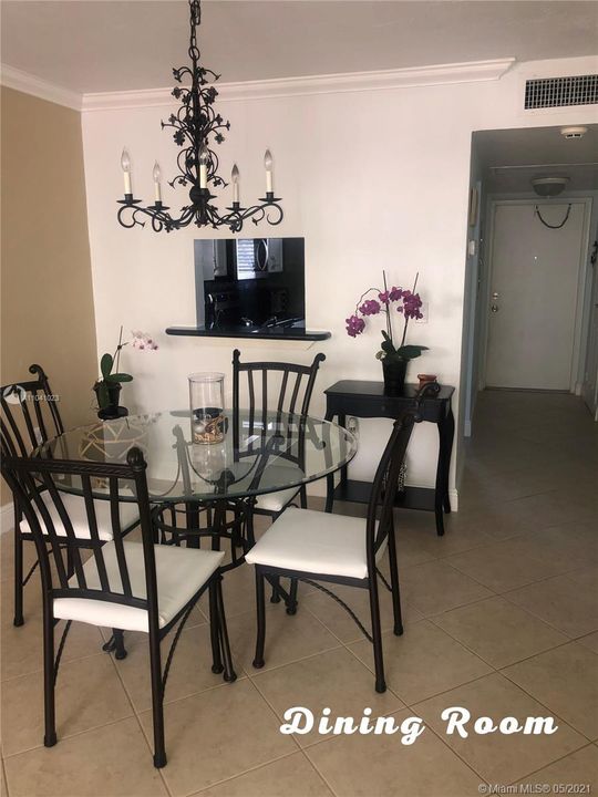 Recientemente alquilado: $2,950 (2 camas, 2 baños, 1036 Pies cuadrados)