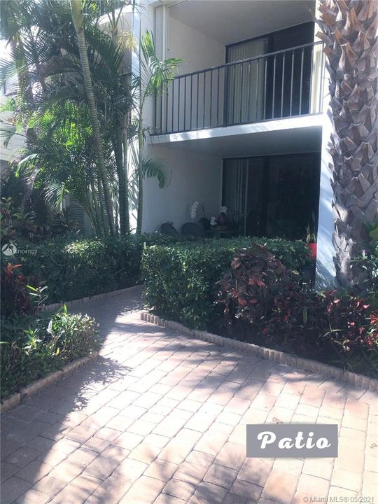 Recientemente alquilado: $2,950 (2 camas, 2 baños, 1036 Pies cuadrados)
