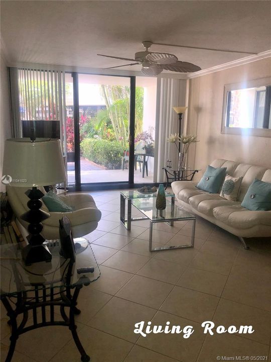 Recientemente alquilado: $2,950 (2 camas, 2 baños, 1036 Pies cuadrados)