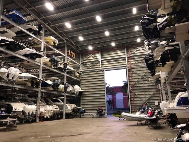 最近售出: $129,900 (0.04 acres)