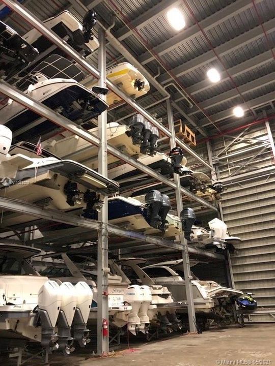 最近售出: $129,900 (0.04 acres)