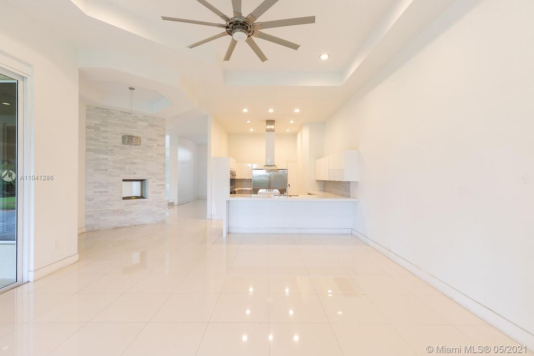Recently Sold: $1,199,000 (5 beds, 4 baths, 3773 Square Feet)