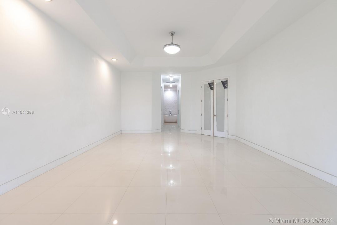 Recently Sold: $1,199,000 (5 beds, 4 baths, 3773 Square Feet)
