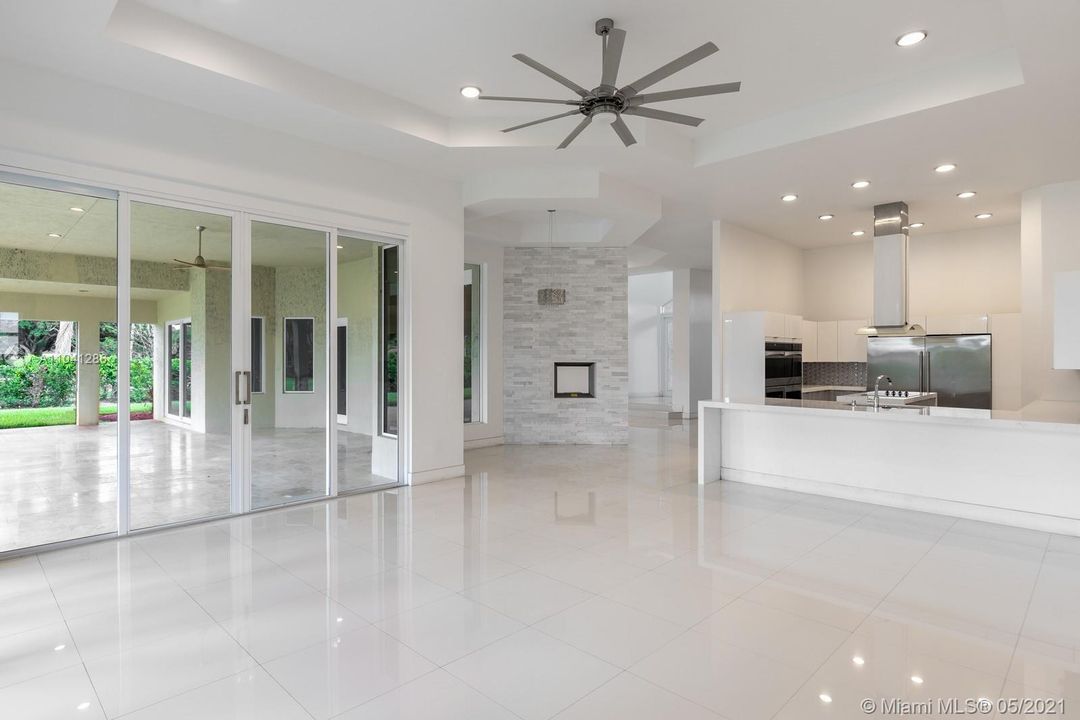 Recently Sold: $1,199,000 (5 beds, 4 baths, 3773 Square Feet)