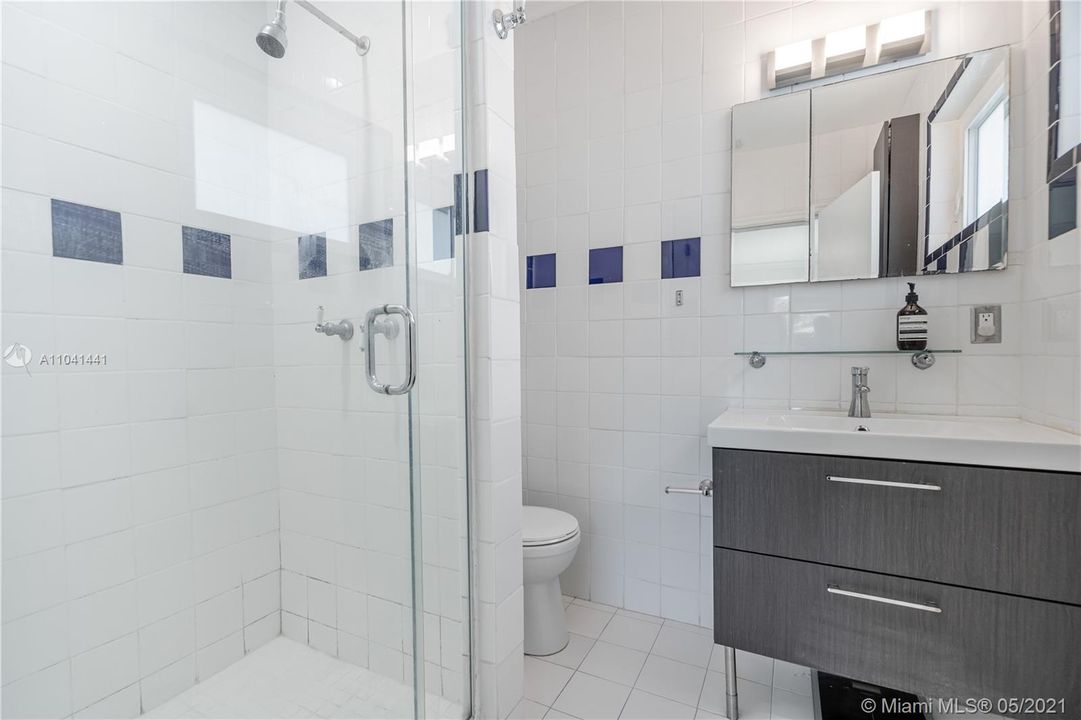 Недавно арендовано: $4,950 (2 спален, 2 ванн, 1723 Квадратных фут)