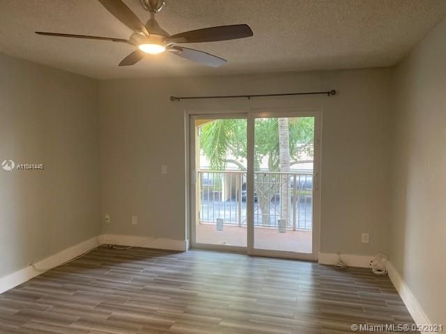 Recently Rented: $1,425 (1 beds, 1 baths, 846 Square Feet)