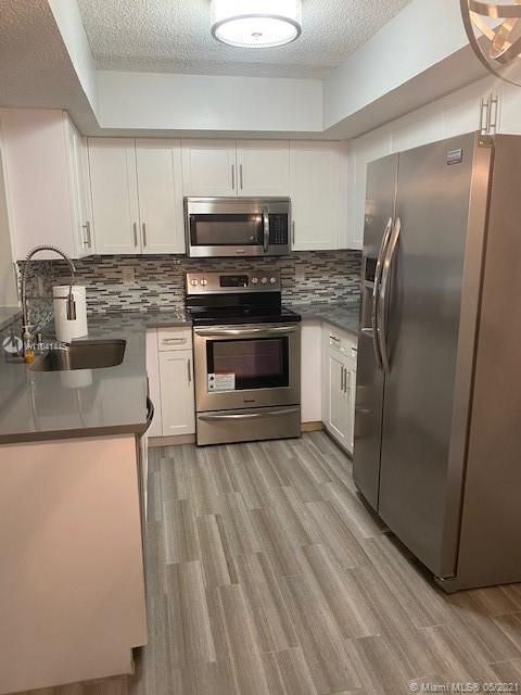 Recently Rented: $1,425 (1 beds, 1 baths, 846 Square Feet)