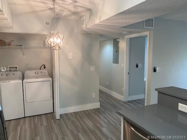 Recently Rented: $1,425 (1 beds, 1 baths, 846 Square Feet)