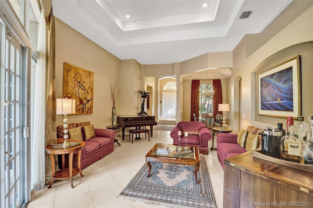 Недавно арендовано: $8,500 (5 спален, 3 ванн, 3400 Квадратных фут)