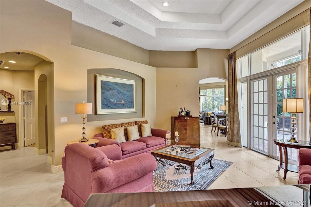 Недавно арендовано: $8,500 (5 спален, 3 ванн, 3400 Квадратных фут)