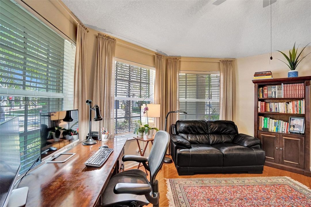 Недавно арендовано: $8,500 (5 спален, 3 ванн, 3400 Квадратных фут)