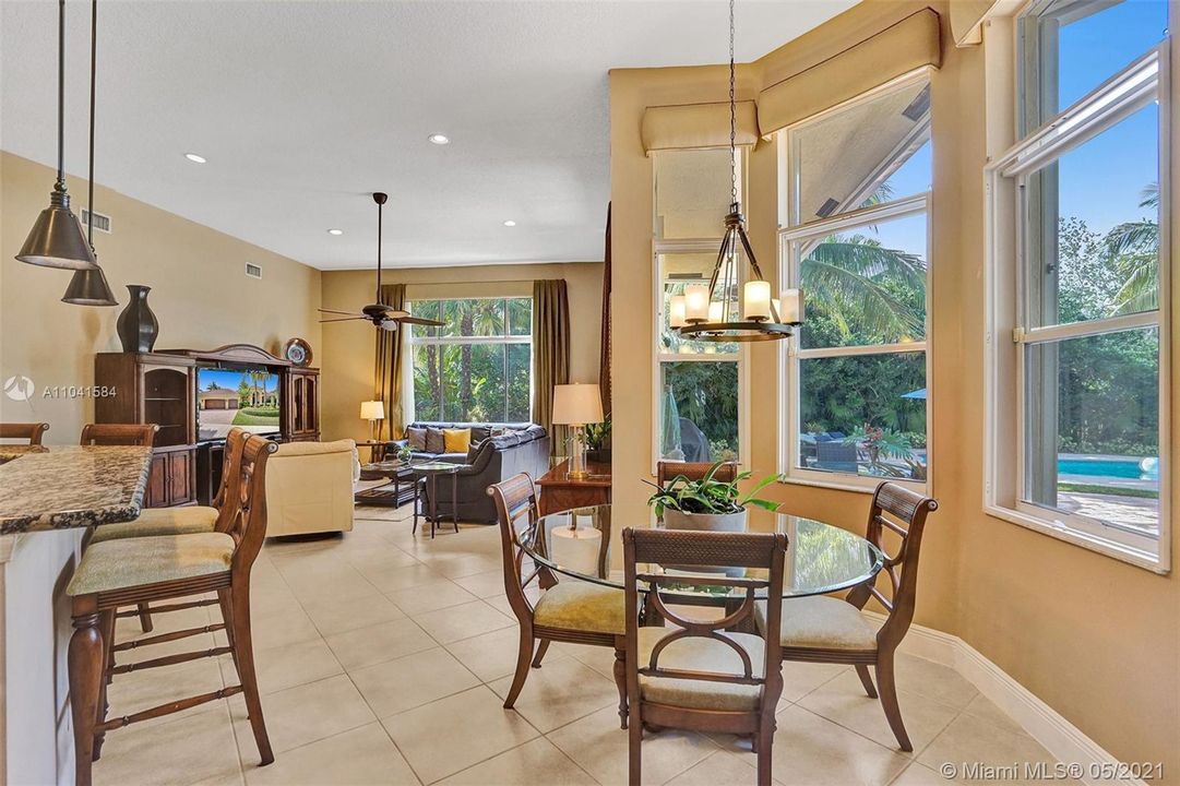 Недавно арендовано: $8,500 (5 спален, 3 ванн, 3400 Квадратных фут)