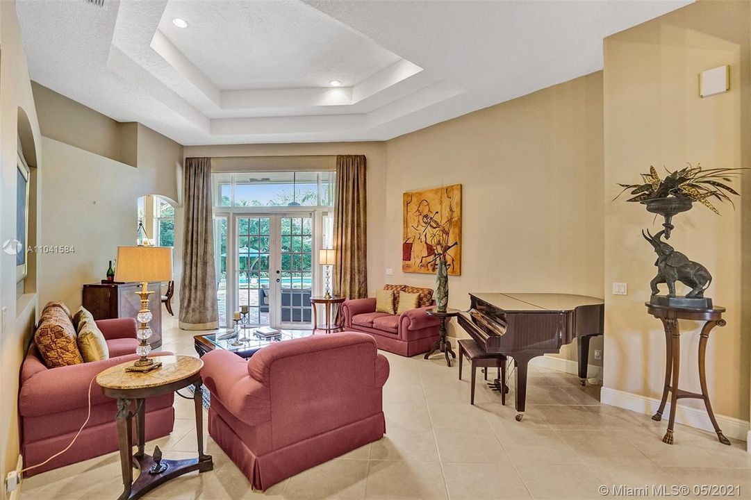 Недавно арендовано: $8,500 (5 спален, 3 ванн, 3400 Квадратных фут)