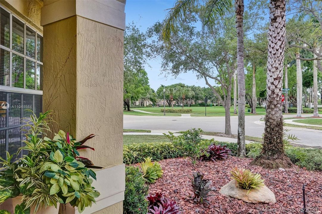 Недавно арендовано: $8,500 (5 спален, 3 ванн, 3400 Квадратных фут)