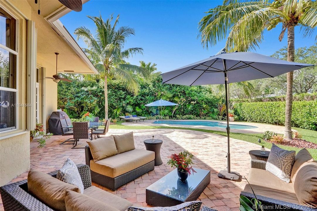 Недавно арендовано: $8,500 (5 спален, 3 ванн, 3400 Квадратных фут)