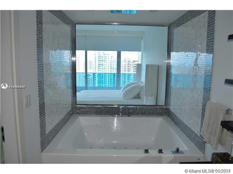 Недавно арендовано: $6,500 (2 спален, 2 ванн, 0 Квадратных фут)