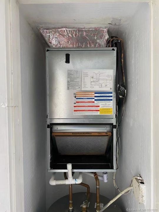 Recently Rented: $1,300 (1 beds, 1 baths, 700 Square Feet)