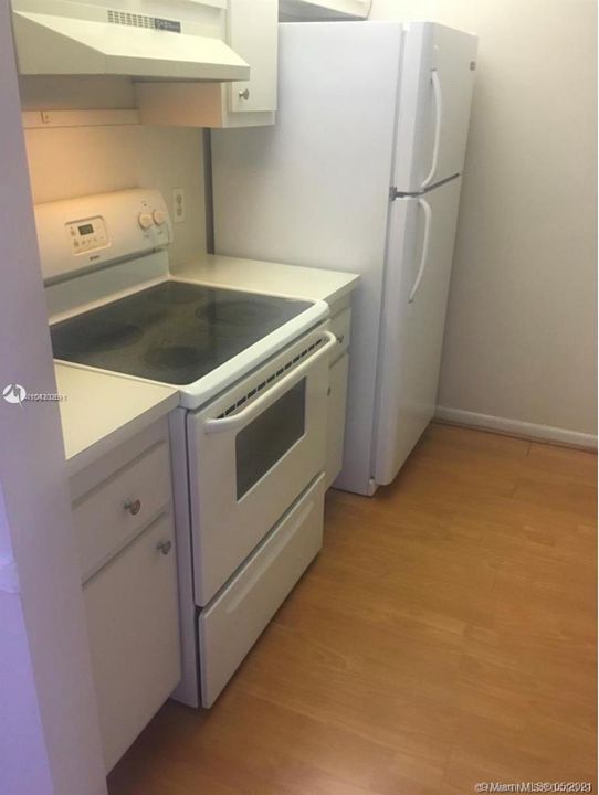 Recently Rented: $1,150 (1 beds, 1 baths, 685 Square Feet)