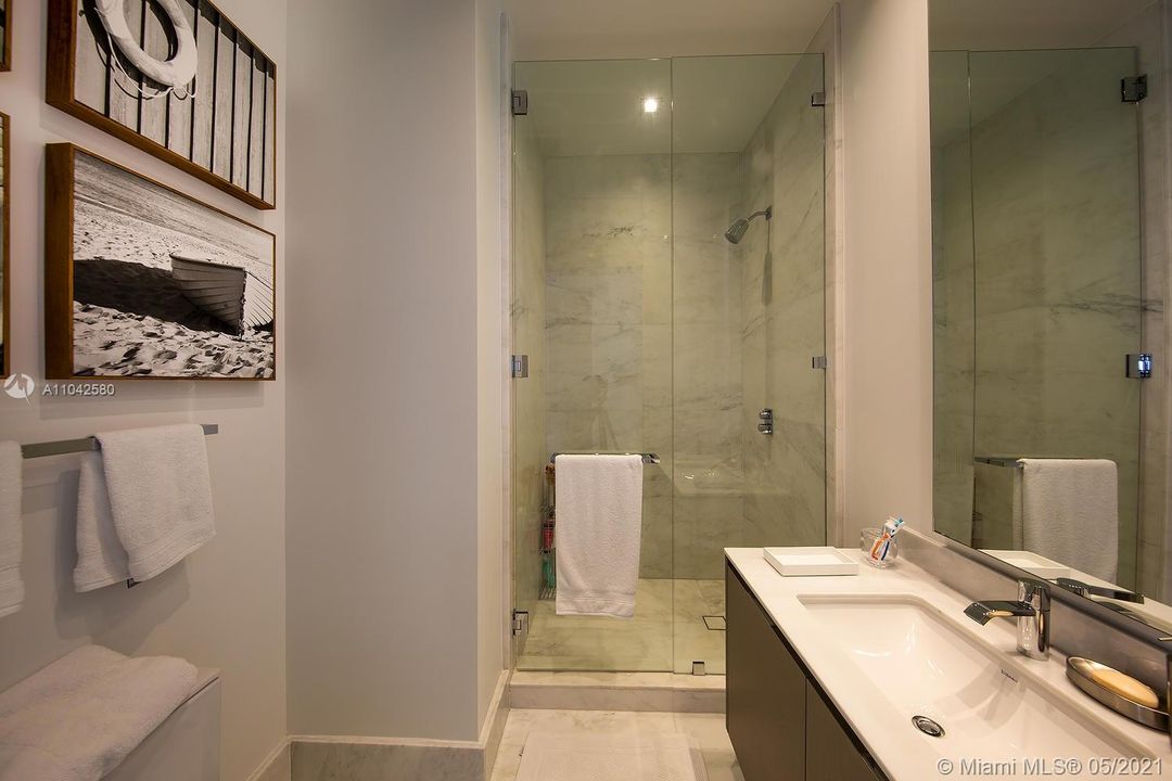 Недавно арендовано: $29,000 (3 спален, 3 ванн, 3195 Квадратных фут)
