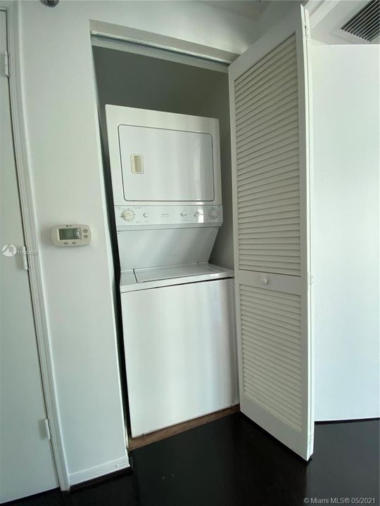 最近租的: $2,100 (1 贝兹, 1 浴室, 774 平方英尺)