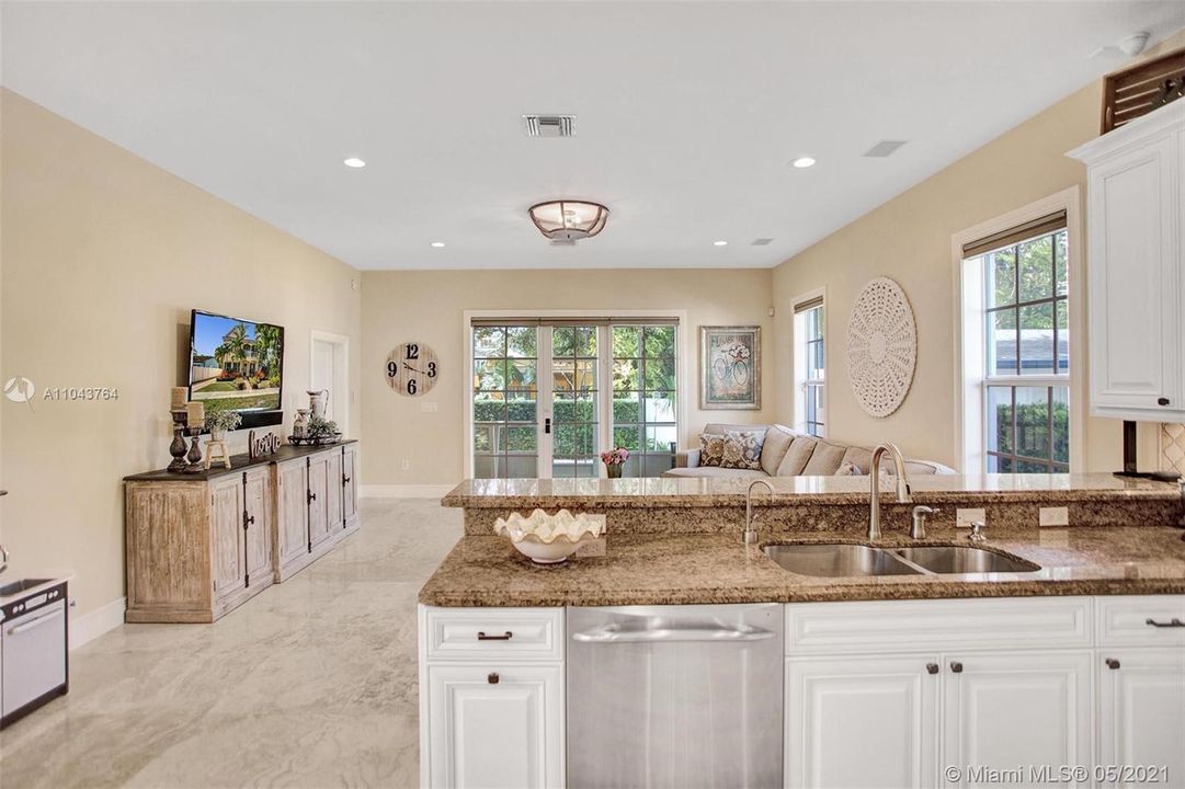 Recently Sold: $1,590,000 (4 beds, 3 baths, 3256 Square Feet)