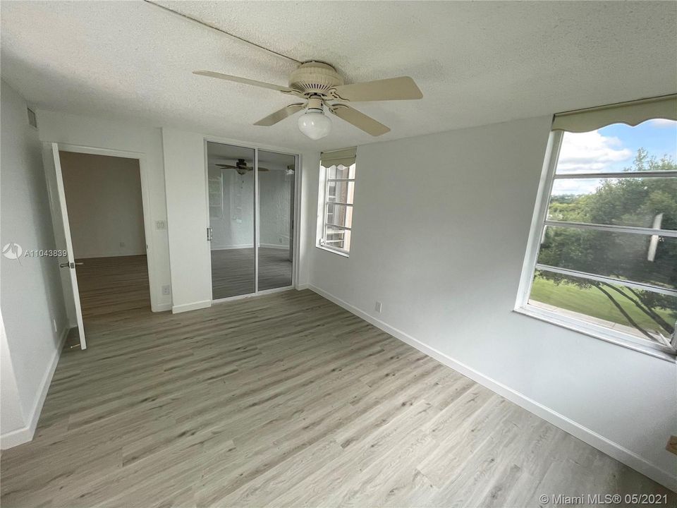 Master Bedroom Balcony Entrance