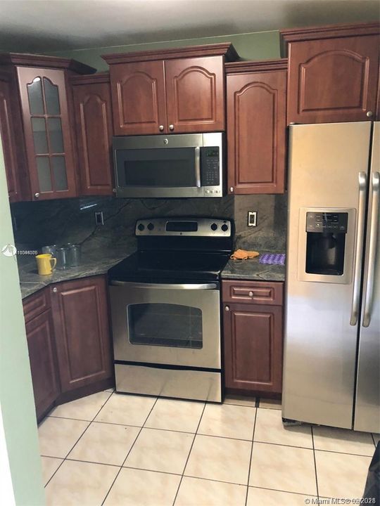 Recently Sold: $169,000 (2 beds, 2 baths, 770 Square Feet)