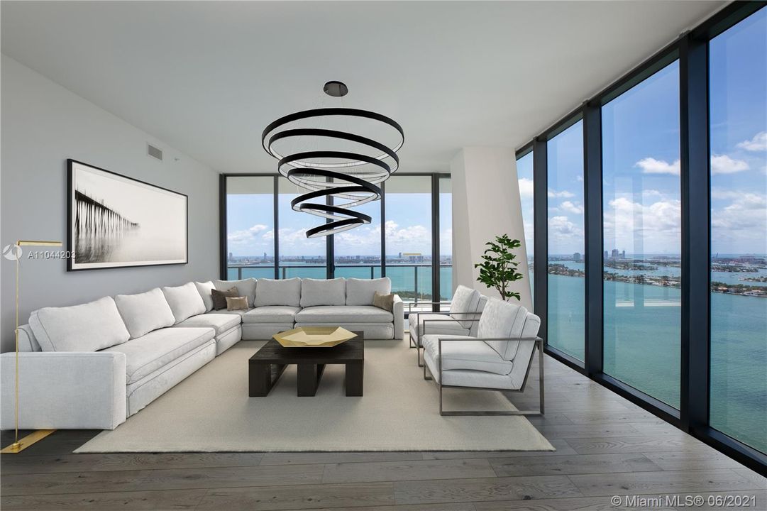 Recently Sold: $3,290,000 (4 beds, 5 baths, 3298 Square Feet)