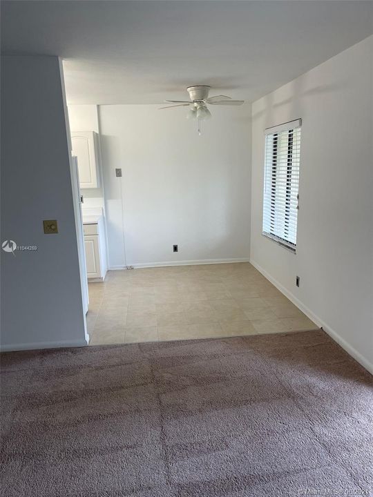 Recently Rented: $1,550 (1 beds, 1 baths, 864 Square Feet)