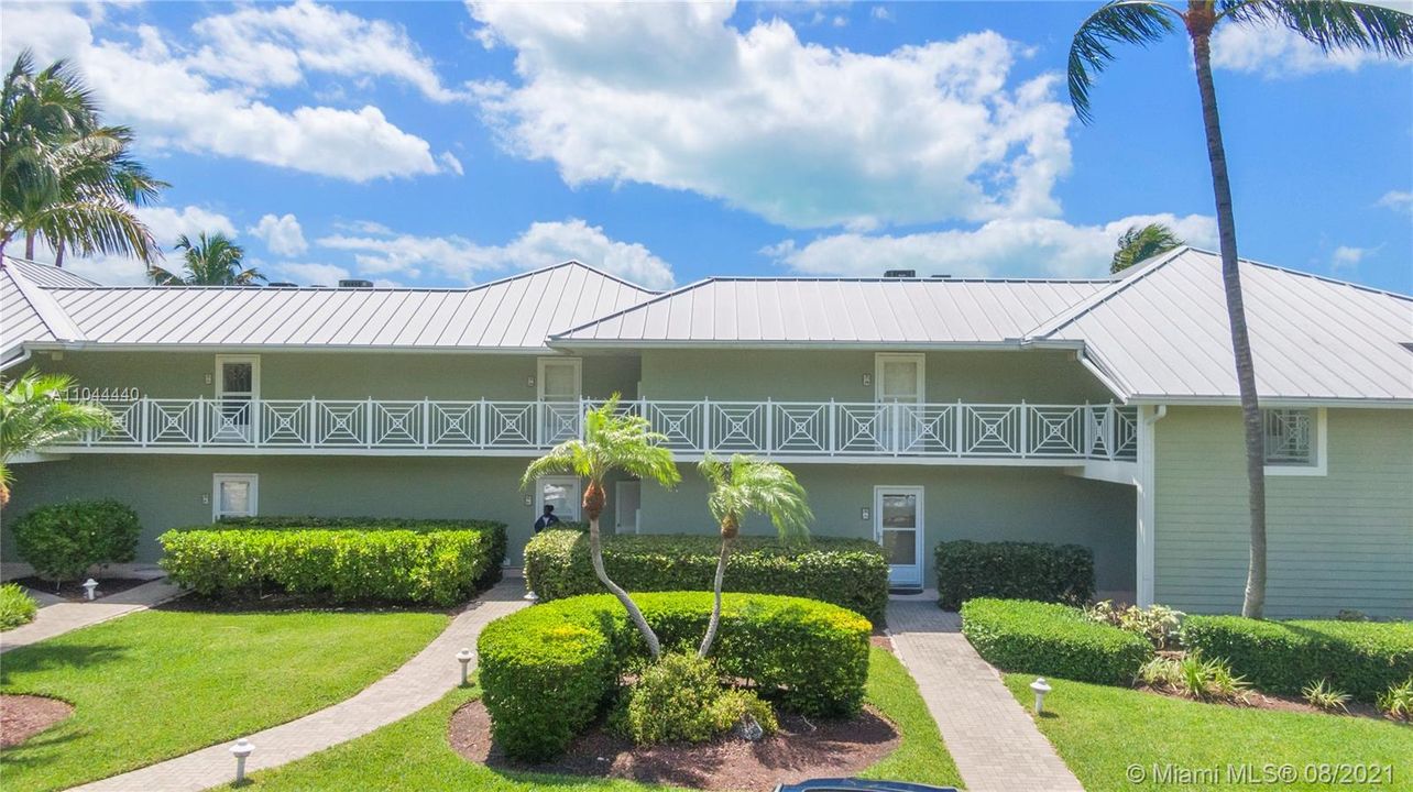 Recently Sold: $995,000 (1 beds, 1 baths, 0 Square Feet)